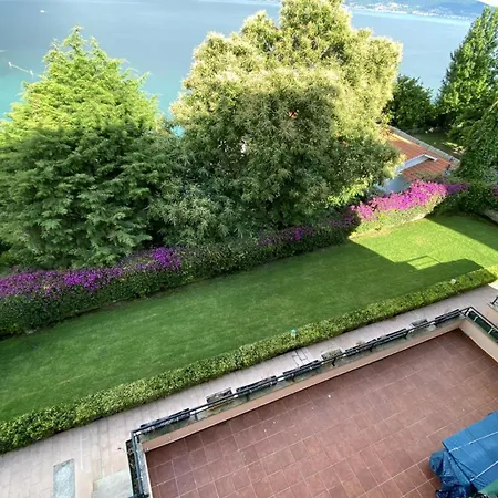 2 Bed Sleeps 4 - Two Tvs - Free Parking Appartement