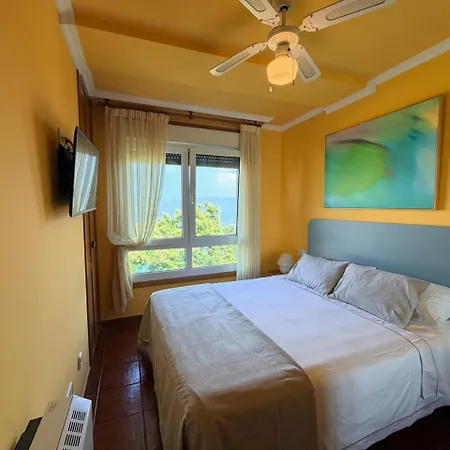 2 Bed Sleeps 4 - Two Tvs - Free Parking * Portonovo